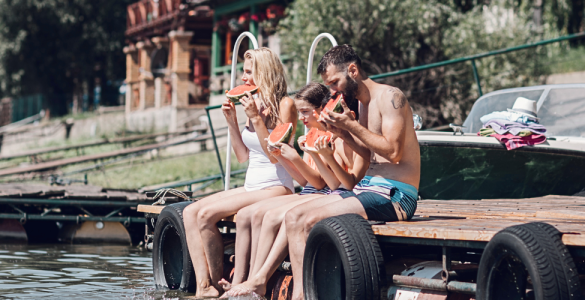 Show Off Those Summer Photos | Uncluttered